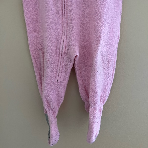 ◻️CARTER’S: Girl size 18 months, pink footsie pajamas w/ dinosaur, preowned◻️ - Picture 8 of 12